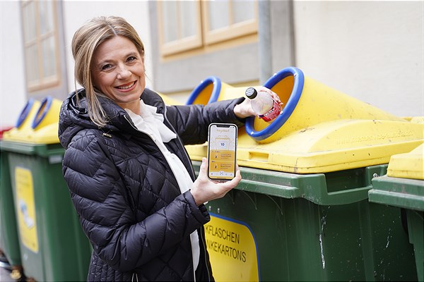 Christa Kummer sammelt mit der RecycleMich-App | Foto: RecycleMich